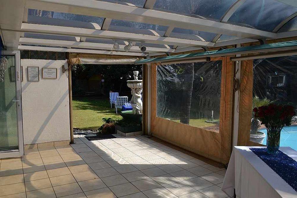 Willow Tree Guest House Kempton Park Exterior photo